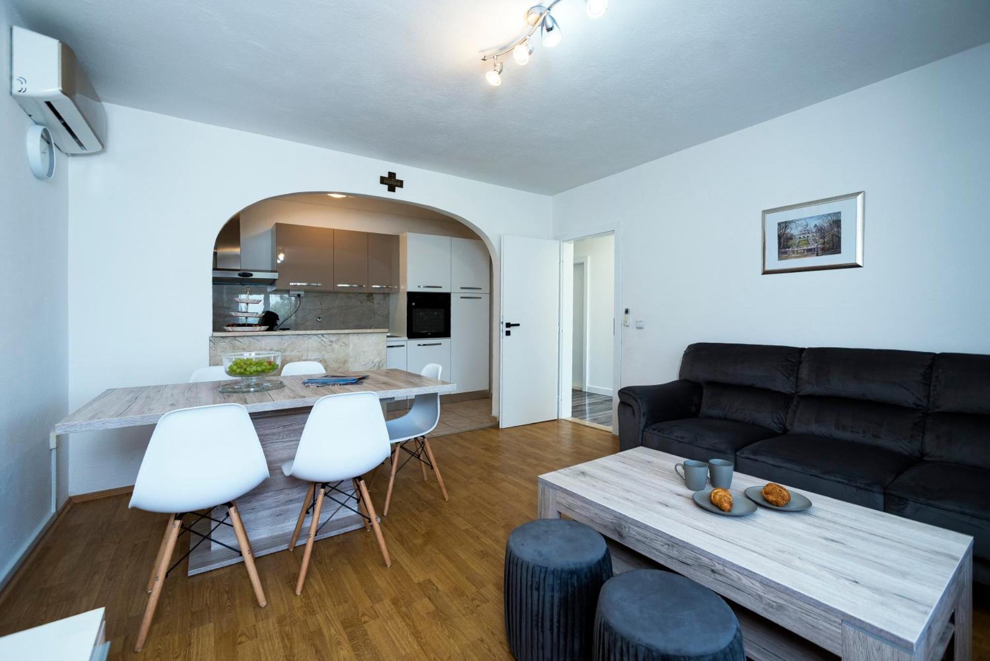 M&M Pelivan Apartments Solin Ngoại thất bức ảnh